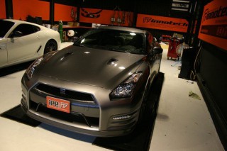 日産 NISSAN GT-R1