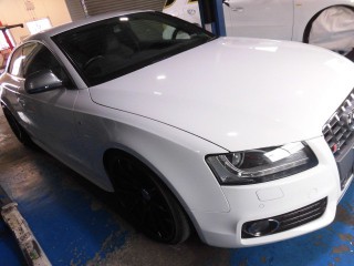 アウディ S5 B8 V8 (4200cc ) × iPE 可変バルブマフラー1